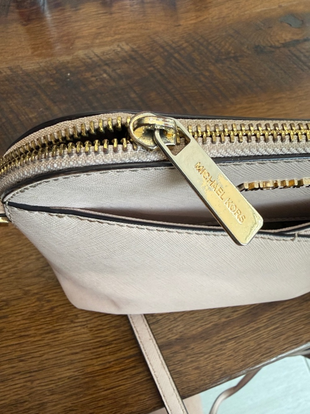 Michael Kors Jet Set Travel Crossbody Bag - Picture 5 of 5